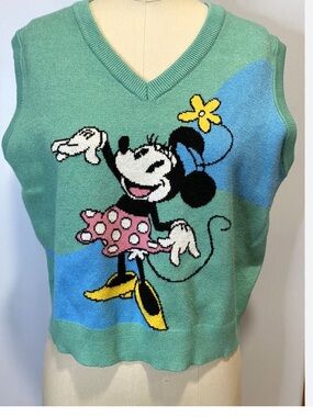 Disney Mickey & Co. Minnie Mouse sweater